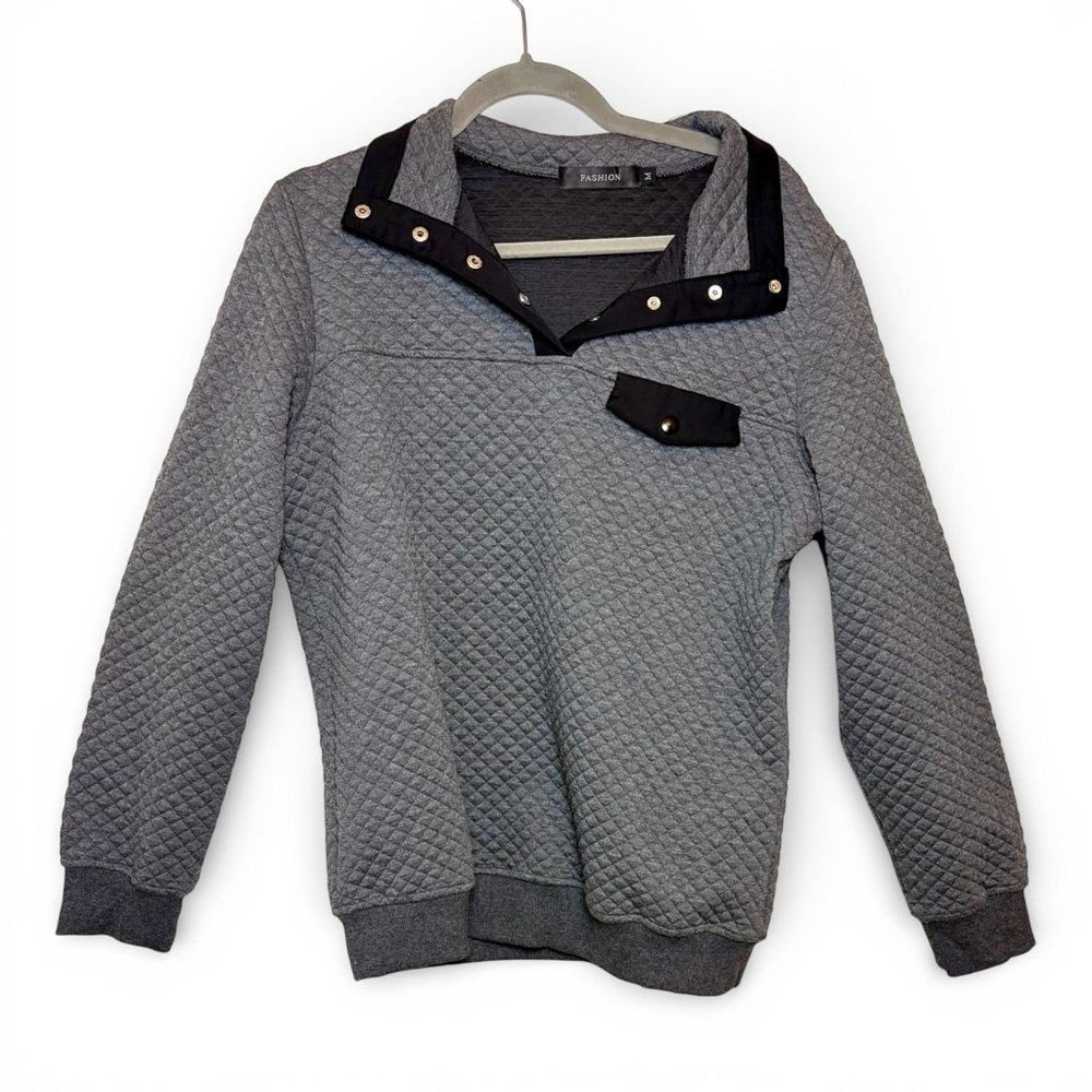 Gray Quilted Snap Collar Pullover Sweatshirt Athleisure Minimalist Medium - Picture 1 of 6